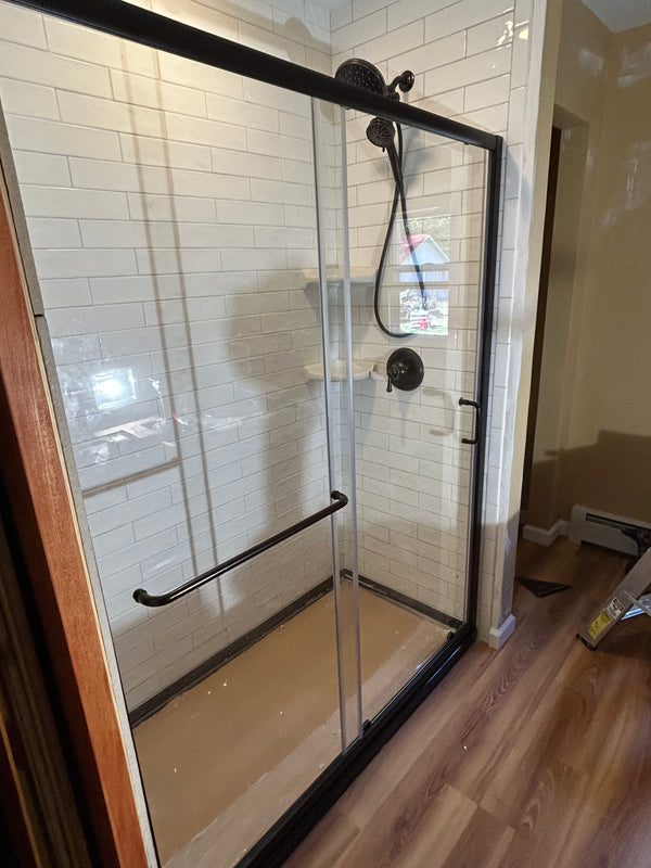 Framed & frameless shower door options to fit any bathroom and budget. Free estimates.
